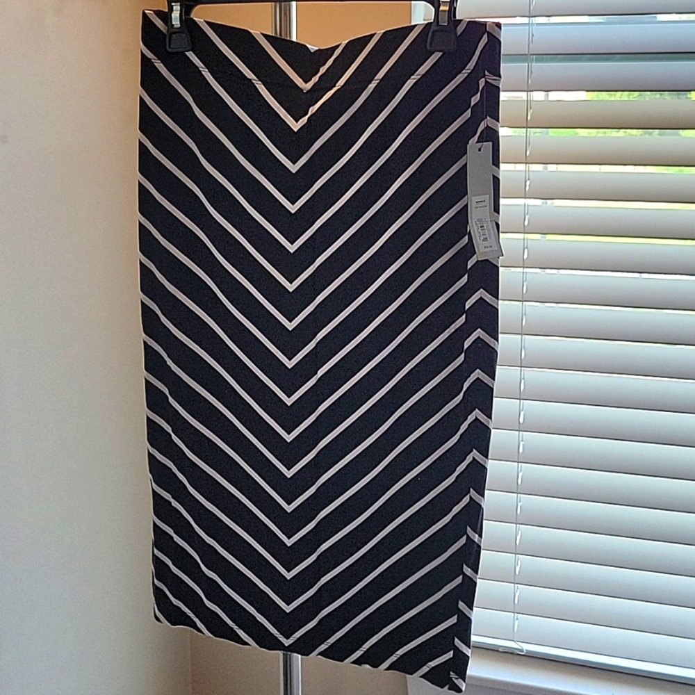 Calf length skirt